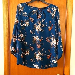Womens Flower Print Top